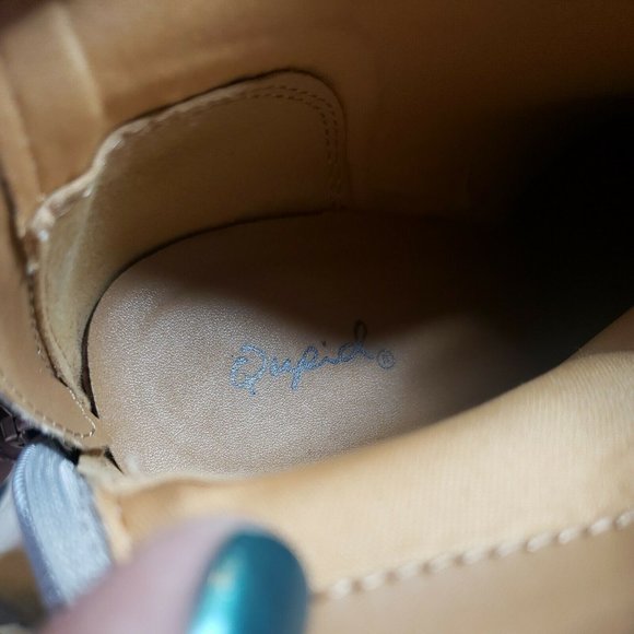 Qupid Bootie Gray Suede Point Toe ,Silver Zip Back Size 8 - Picture 5 of 9